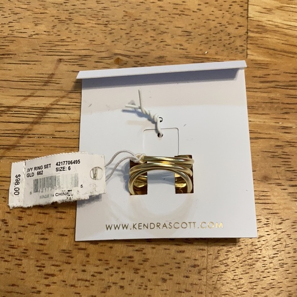 Kendra Scott Ivy Gold Ring Set Of 3 In Deep Blush Mix - Picture 12 of 12